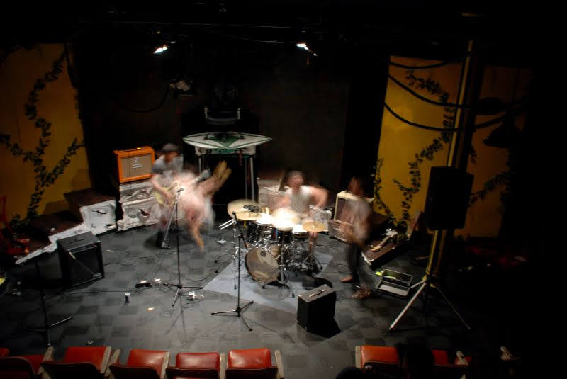 The So So Glos at So So Glos